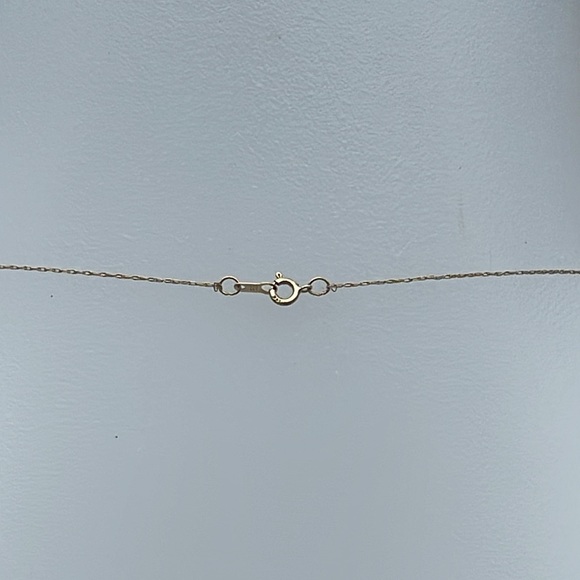 14kt Yellow Gold Tanzanite Triangle pendant and necklace - Picture 6 of 14